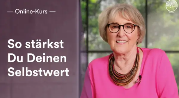 Eine lächelnde ältere Frau in Pink, die sagt: "Ich bin wertvoll". Der Text "So stärkst Du Deinen Selbstwert" ist sichtbar.