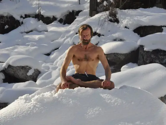 Wim-Hof-Methode sicher anwenden - Atemübung, Kälte und Risiken